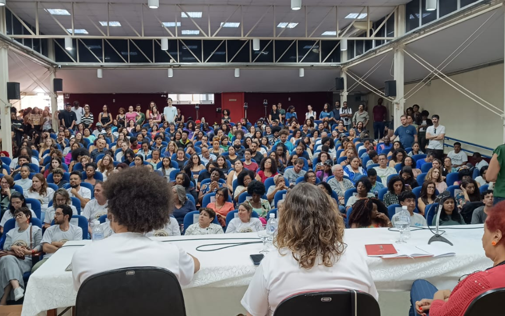 Aula realizada no Anfiteatro Bentro Prado Júnior tratou da formação universitária, relações étnico-raciais e esperança.